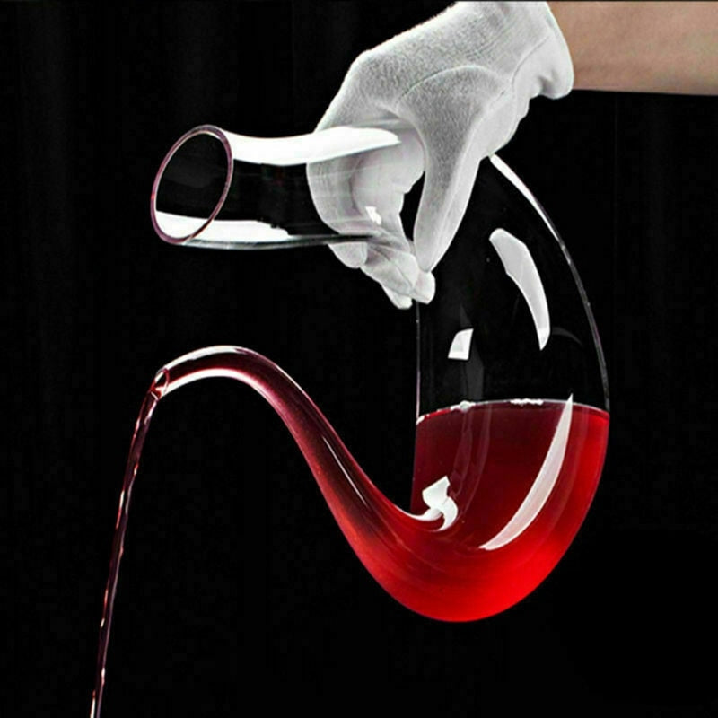 Crystal U-shaped 1500ml Wine Decanter Metrolina Premiere Solutions